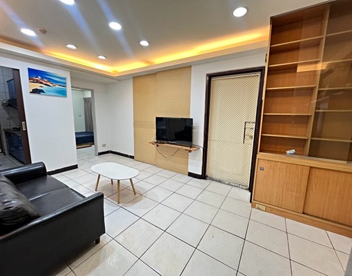 太原車站.太原路.精武路.車位可停休旅 - Image 12