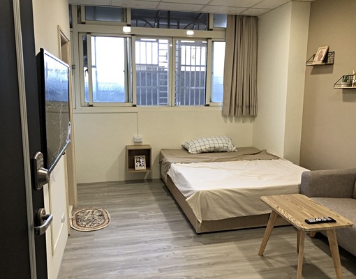 近公園內壢火車站可租補代收垃圾電梯套房 - Image 1