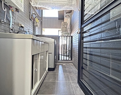 國翔獨家!機捷富宇峰景全新三房平車視野戶可寵可租補 - Image 11