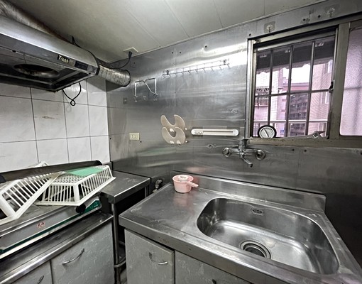 南港區近中研院公寓頂兩房有陽台小家庭 - Image 3
