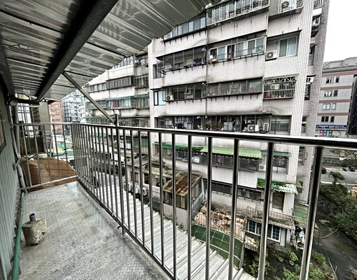 南港區近中研院公寓頂兩房有陽台小家庭 - Image 7