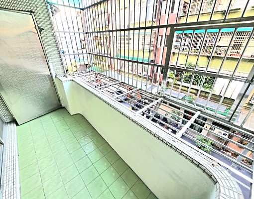 板新捷運/整層明亮3房/天然氣可炊/陽台 - Image 1