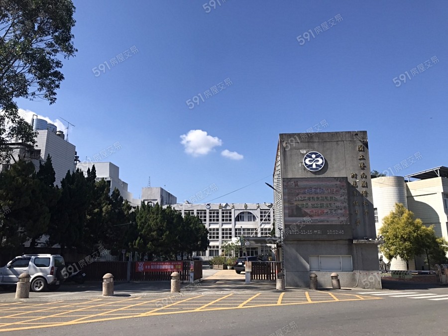 元建築山蒔粼粼環境圖