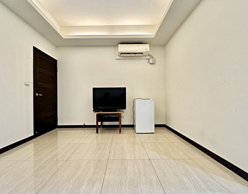 興安商圈一點利旁。一房一廳大套房獨洗曬 - Image 3