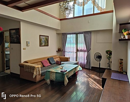 巨蛋商圈捷運站口,2+1房樓中樓 - Image 1