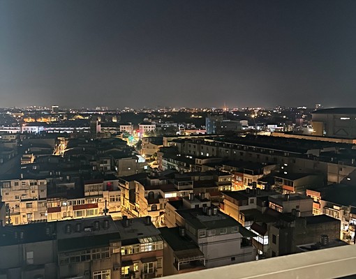 全社區都一樣就我樓高景美含網路 - Image 7