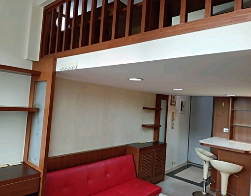 高雄火車站前_巴黎戀人樓中樓套房 - 591租屋網 - Image 5