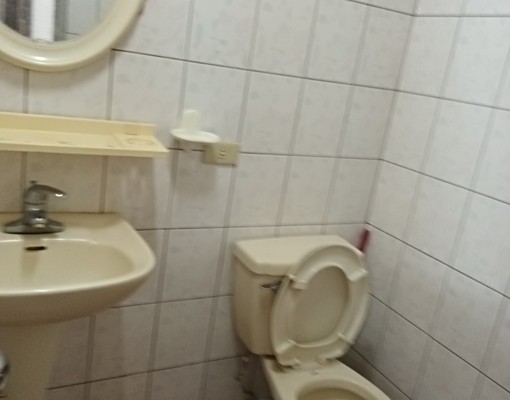 真理大學*對面*新民街*便宜套房水費免費 - Image 5