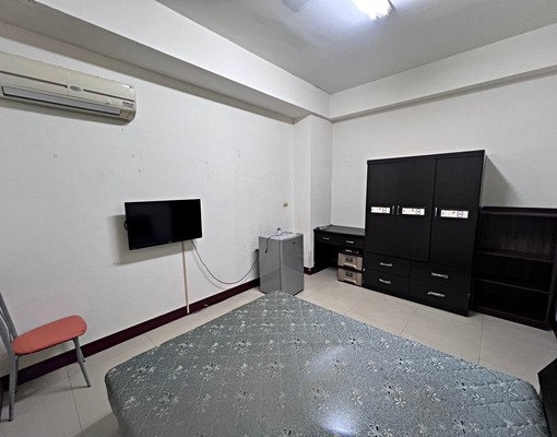 市中心獨立套房，家具家電齊全 - Image 7