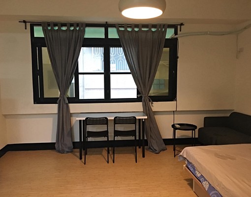 高雄火車站前 - Image 1