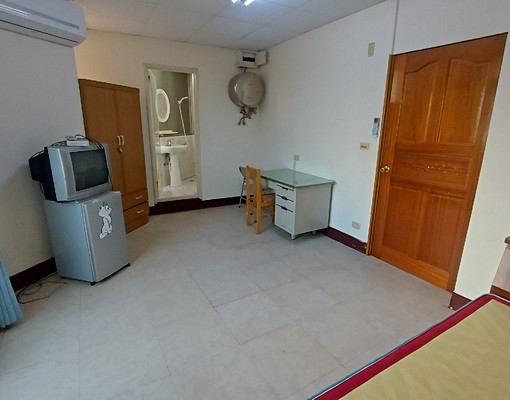 中國醫藥大、中科技大商圈鬧中取靜搭車便利 - Image 1