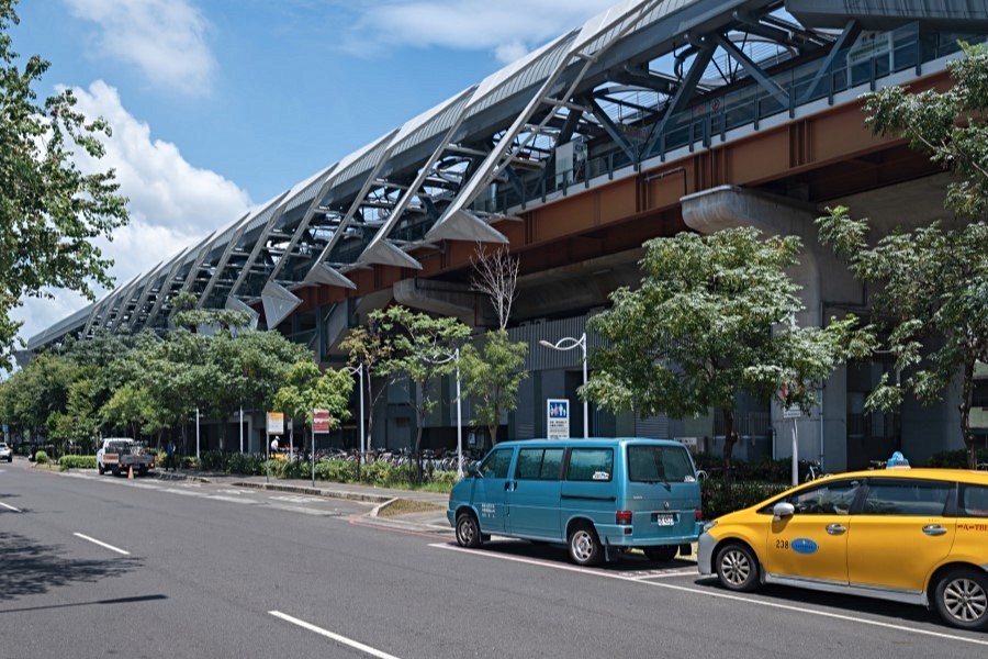 基地距五權車站僅約600米