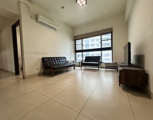 環球市帶財水景4房含平車、管理費,進竹科、工研院交通便利 - Image 1