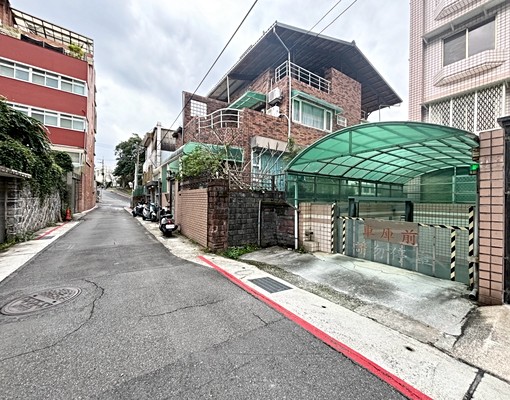 🎏北投魚池花園電梯3房+車位 - Image 3
