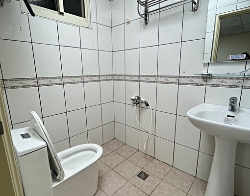 台電近金山街竹科裝潢獨立陽台洗衣變頻冷氣 - Image 4