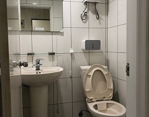 三重國小捷運站全新獨幢套房 - Image 11