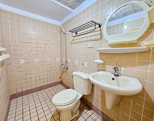 漢神巨蛋瑞豐夜市近捷運景觀兩房 - Image 8