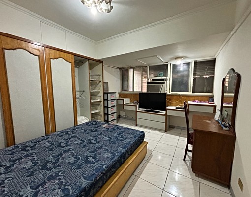 海山捷運站~分租~電梯雅房 - Image 1