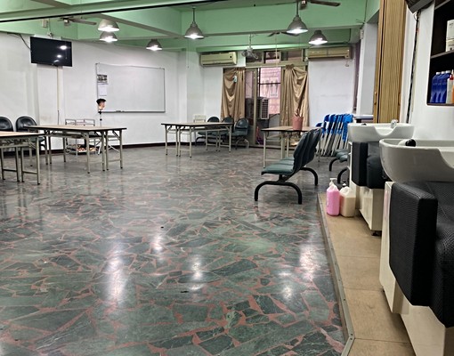 新北桃園鶯桃路鳳鳴商圈超大使用60坪 - Image 2
