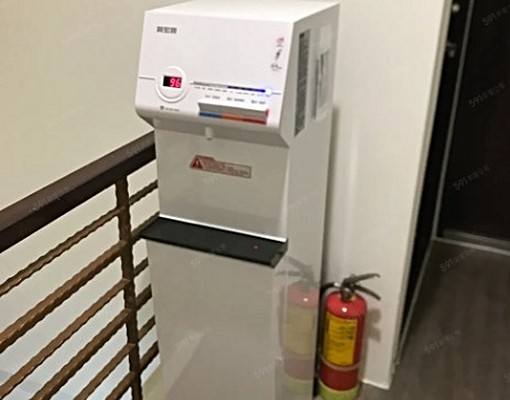 🍎南港站旁3分鐘~全新~東方大地乾淨大套房 - Image 2