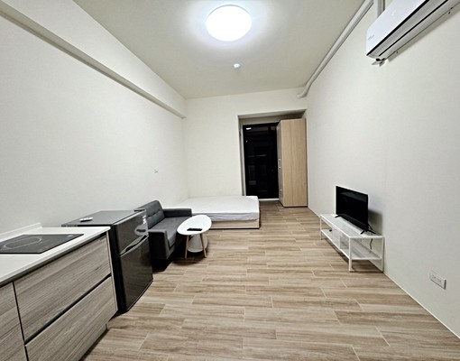 喜來登旁✨世紀行館✨大套房有陽台衛浴開窗 - Image 1