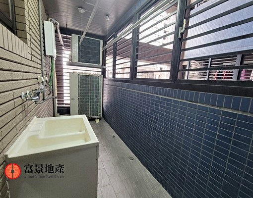 HOT●3房含車位●高樓層●MRT雙連 - Image 9