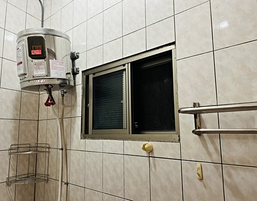 林森東路(興華中學附近)請電話聯絡 - Image 3