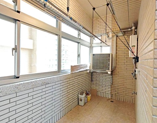 大蕎@cherry@芝山捷運優質電梯華廈~全套家具電器 - Image 6