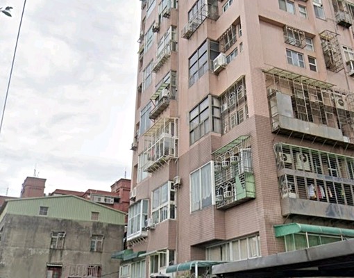 關渡橋下八里區摩登優質樓中樓出租 - Image 2