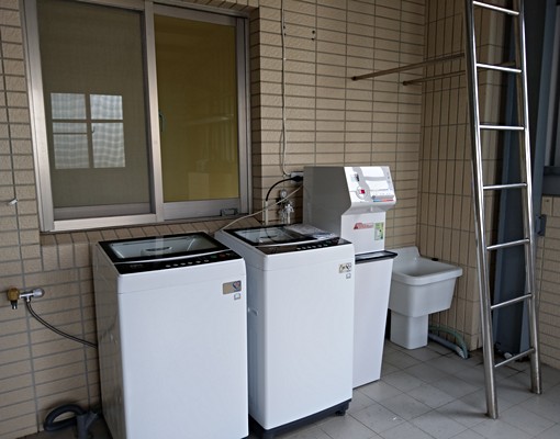 市中心近南科,屋齡新,中正路巷內鬧中取靜 - Image 6