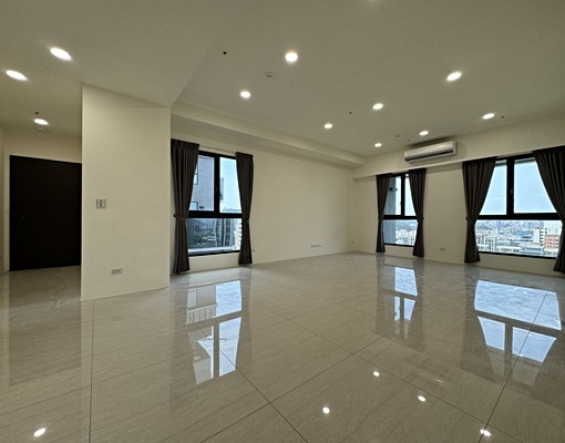 宏普高樓正面央北公園大戶附大露臺稀有釋出 - 591租屋網 - Image 1