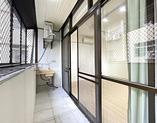 🌸【新光遠百寧靜巷內整棟透天】空屋出租~傢俱自備郭婉茹 - Image 13