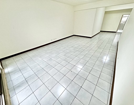 🍎漂亮大四房🍎家庭合租首選🍎自備傢俱🍎寵可談 - Image 1