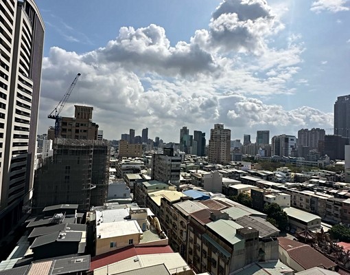 漢神百貨、阮綜合、新灣區三多商圈位置好 - Image 8