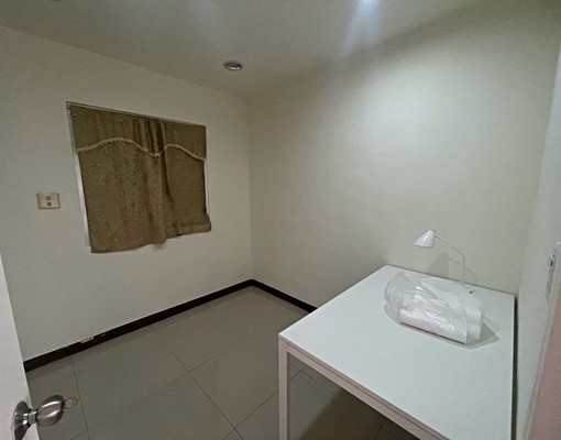 鳳山五甲近家樂福生活機能佳 - Image 7