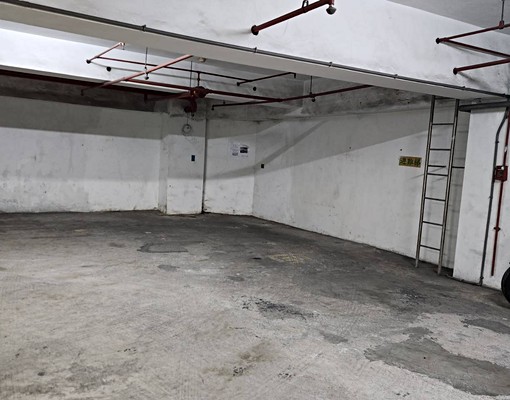 集美街地下停車位含管理費4800 - Image 1