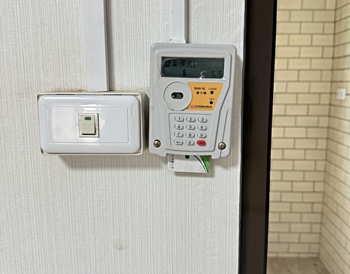 整層16坪住家式套房民生路上近火車站 - Image 6
