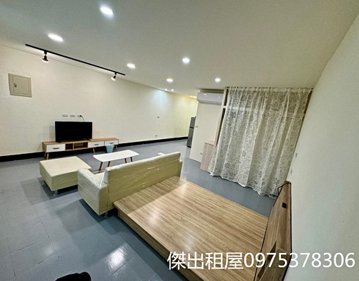 傑出租屋/全新市府大套房,台電,可補助! - Image 3