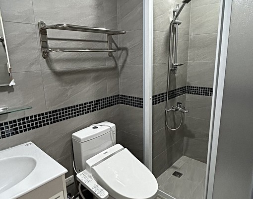 冬山市區內,就業就學便利,生活機能佳,鄰近森林公園。 - Image 4