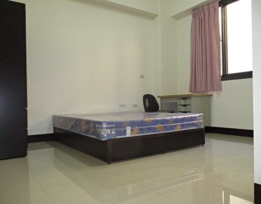 中清文心捷運站|肯德基旁|有陽台 - Image 4