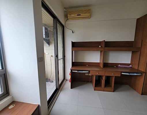 芎林大學至善美陽台套房出租 - Image 12