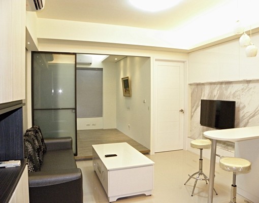 巨蛋捷運新高檔裝潢兩房，可請補助！ - Image 2