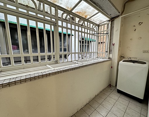 富貴套房有陽台~有裝潢包網路包第四台 - Image 9