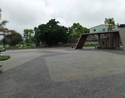 大套房自租,中正路龍吟街口,明亮方便寬敞 - Image 15