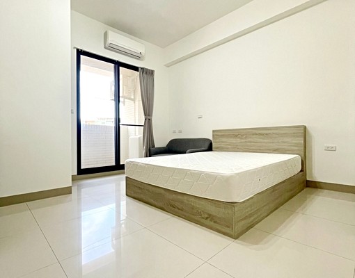 獨立套房,個人洗衣機,採光好,近南科 - Image 2