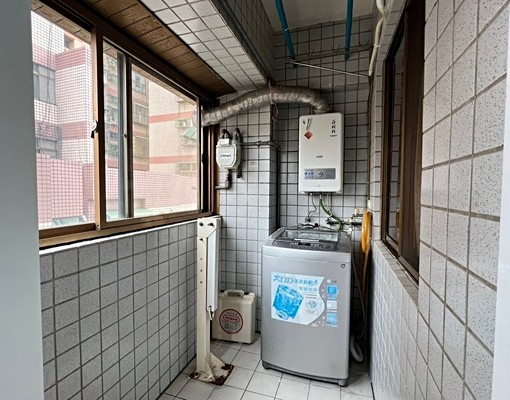 電梯大樓3房近學區/夜市全新粉刷/免仲介費 - Image 9