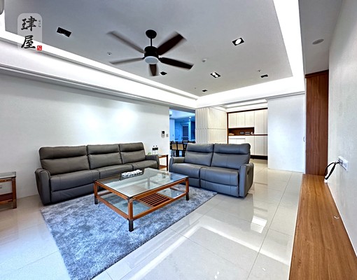 七期四改三房/平車🌤朝馬黎明市政路 - Image 1