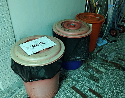 東區林森路溫馨套房 - Image 1