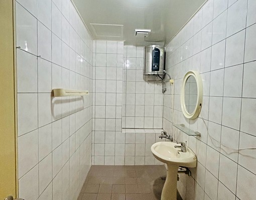 十甲路透天整層住家獨立大套房15坪附傢俱 - Image 3