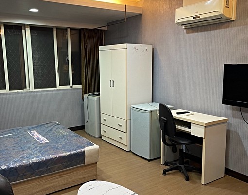 單身貴族。免痔馬桶。休閒風旅。安靜舒服。全新裝修 - Image 3